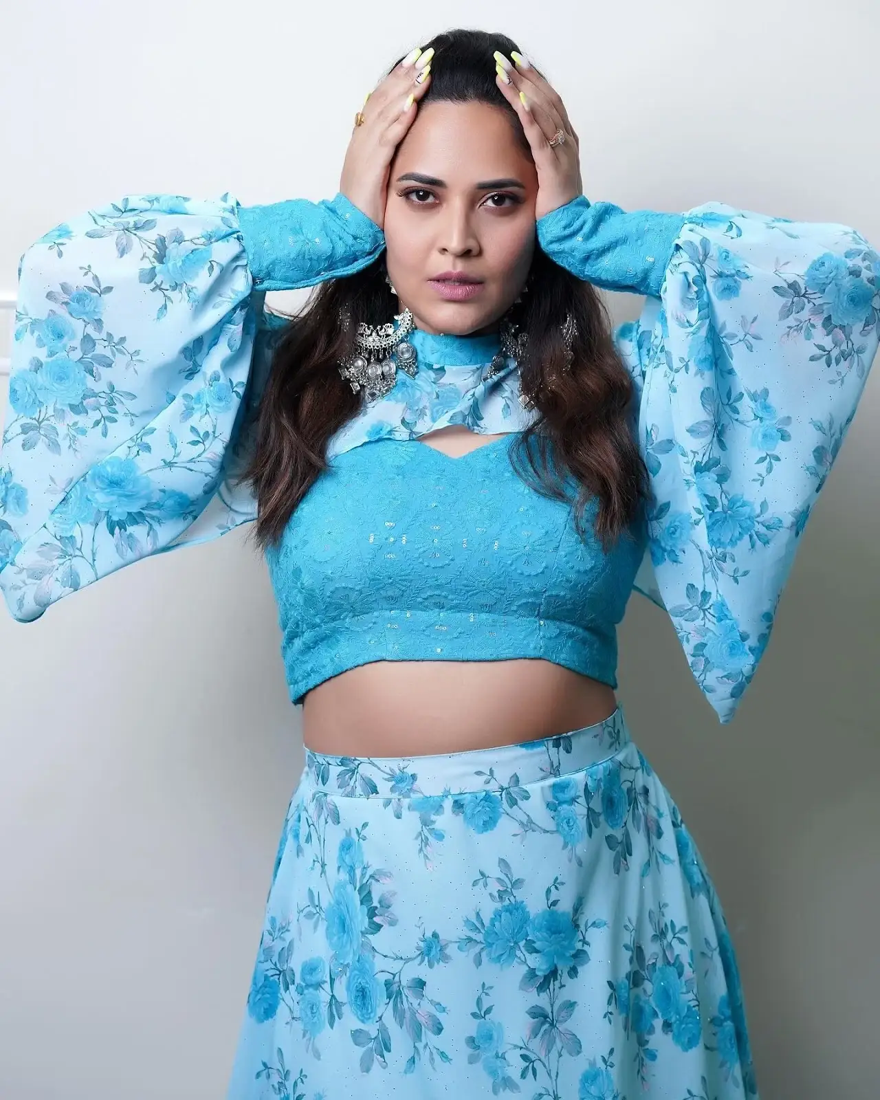 BEAUTIFUL TELUGU GIRL ANASUYA BHARADWAJ IN TRADITIONAL BLUE LEHENGA CHOLI 6